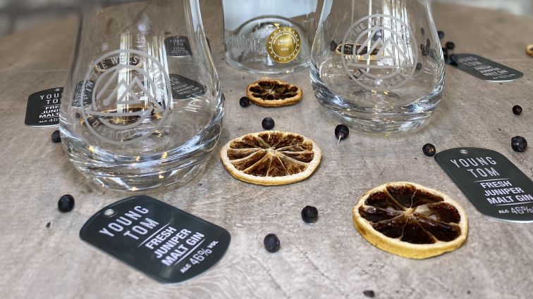In the Welsh Wind Young Tom gin with garnish