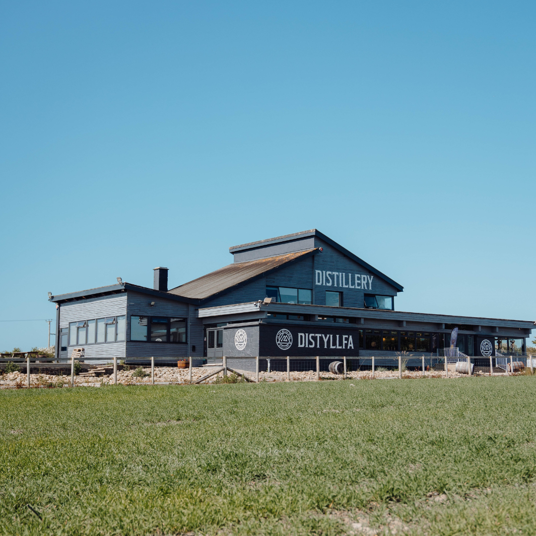The exterior of In the Welsh Wind distillery