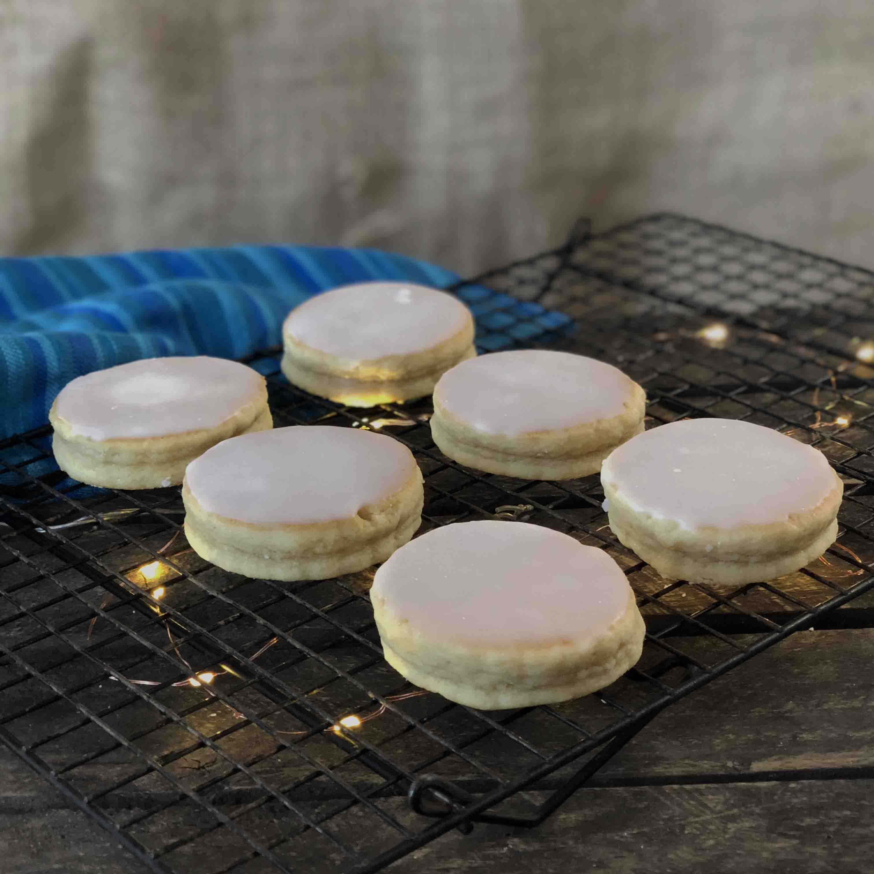 G&T Welsh Cakes Gift Box - Pre-Order for Mother's Day